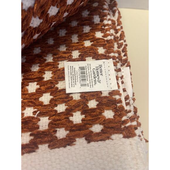 Better Homes and Gardens Table set - Picture 4 of 8